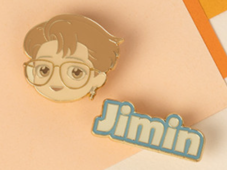واحد- بتس بروش علقها على حقيبتك او زين ملابسك بشخصيتك المحببه | (ONE) BTS - badge metal