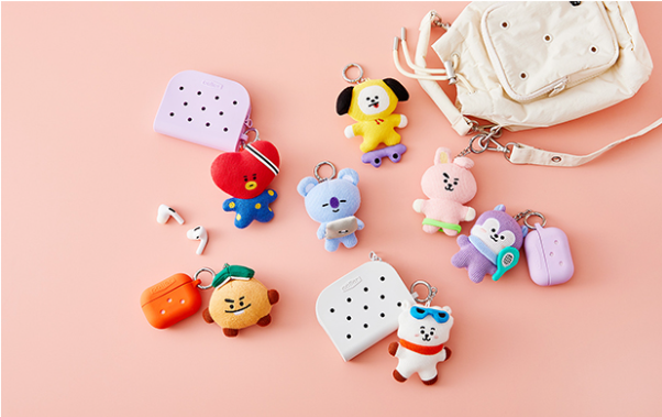 (ONE) BT21 - Line Friends Season Greeting Knit Keyring