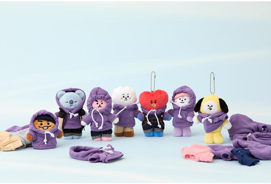 (ONE)"BT21 - Petit Closet Doll Keyring"