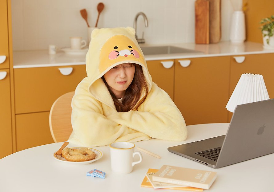 (ONE) KAKAO Friends - Cloak Blanket Chunsik Free Size