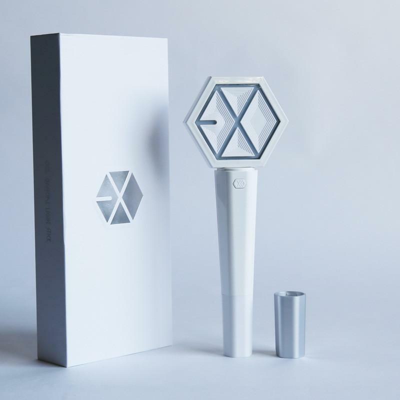 (Light Stick) EXO - OFFICIAL FANLIGHT VER.3.0 تسليم فوري.....ثلاثه تبقى.... محبي اكسو نقدم لكم لايت سيتك احدث اصدار الثالث سارعوا بالحجز الكميه محدوده سعر عند شراء مع منتجات اخرى