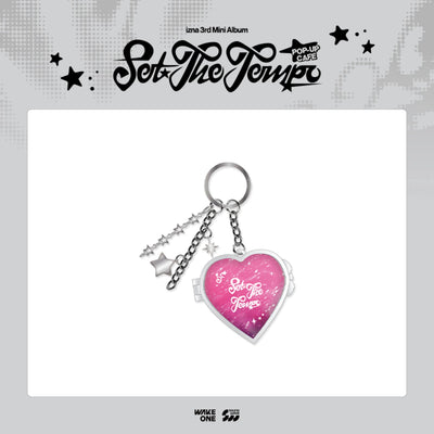 [izna|إزنا] {Kpop} (One) IZNA - Heart Mirror Keyring (Pop-up Store [Set the Tempo]) | إزنا - ميدالية مرآة على شكل قلب (متجر سيت ذا تيمبو)