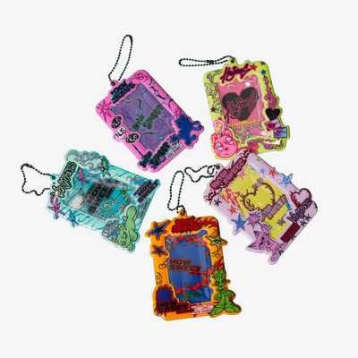 [NEWJEANS|نيوجينز] {Kpop} (ONE) NewJeans - NJ How Sweet PHOTO CARD HOLDER KEYRING