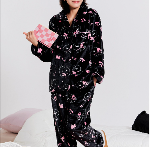 (ONE) KAKAO FRIENDS - Black Chun Women's Sleep Pajamas_Chun Sik