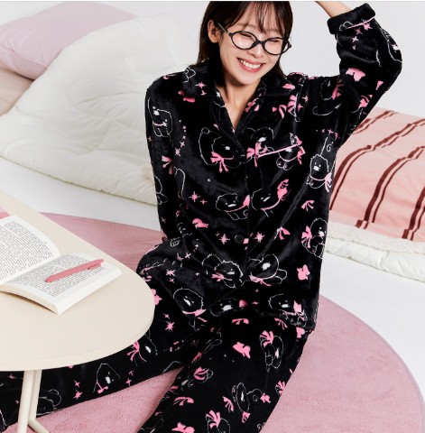 (ONE) KAKAO FRIENDS - Black Chun Women's Sleep Pajamas_Chun Sik