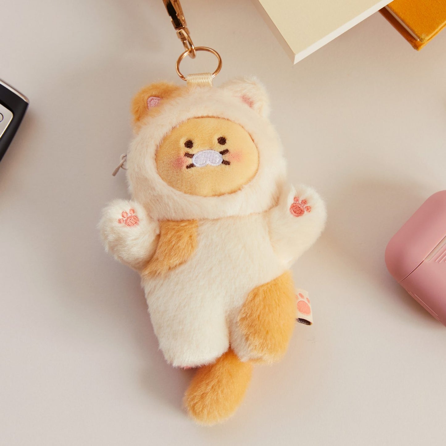 (ONE) KAKAO FRIENDS nyangnyang inhyeong seumateuki keiseu_laieon