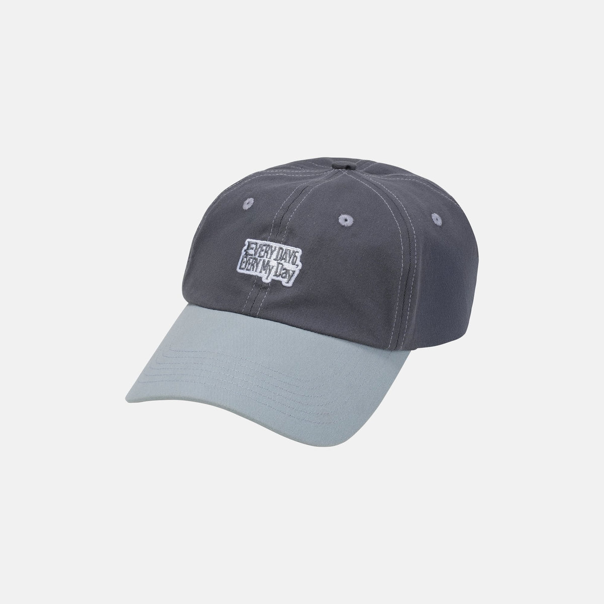 [Day6|داي 6] {Kpop} (One) DAY6 - Ball Cap Free Size (Circumference 58 cm) (2026 DAY6 5th Fanmeeting [Every DAY6, Every My Day]) | داي 6 - كاب مقاس حر (محيط ٥٨ سم) (لقاء المعجبين الخامس 2026 [إيفري داي6، إيفري ماي داي])