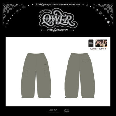 [QWER|كيو دبليو إي آر] {Kpop} (One) QWER - Cargo Pants (Free Size, Waist 42 cm) + Photocard (3rd Anniversary Pop-Up [THE STAR SIGN]) | كيو دبليو إي آر - بنطال كارجو (مقاس حر، الخصر ٤٢ سم) + بطاقة صورة (المتجر المؤقت للذكرى الثالثة [THE STAR SIGN])