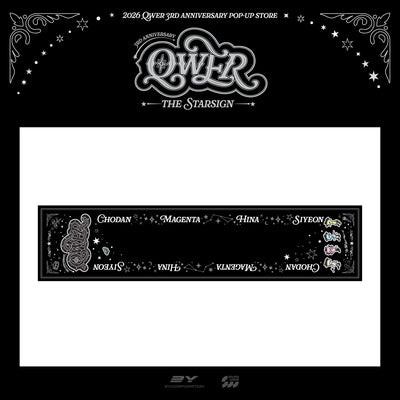 [QWER|كيو دبليو إي آر] {Kpop} (One) QWER - Monitor Memo Board 7 x 30 cm (Acrylic) (3rd Anniversary Pop-Up [THE STAR SIGN]) | كيو دبليو إي آر - لوح مذكرات للشاشة ٧ × ٣٠ سم (أكريليك) (المتجر المؤقت للذكرى الثالثة [THE STAR SIGN])