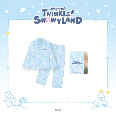 [ONEW|أونيو] {Kpop} (Set) ONEW - JJINGNYANGS Pajama Set Size M + Photocard (Pop-up [Twinkle! Snowyland]) | أونيو - طقم بيجاما جينغنيانغز مقاس M + بطاقة صورة (بوب أب [توينكل سنويلاند])