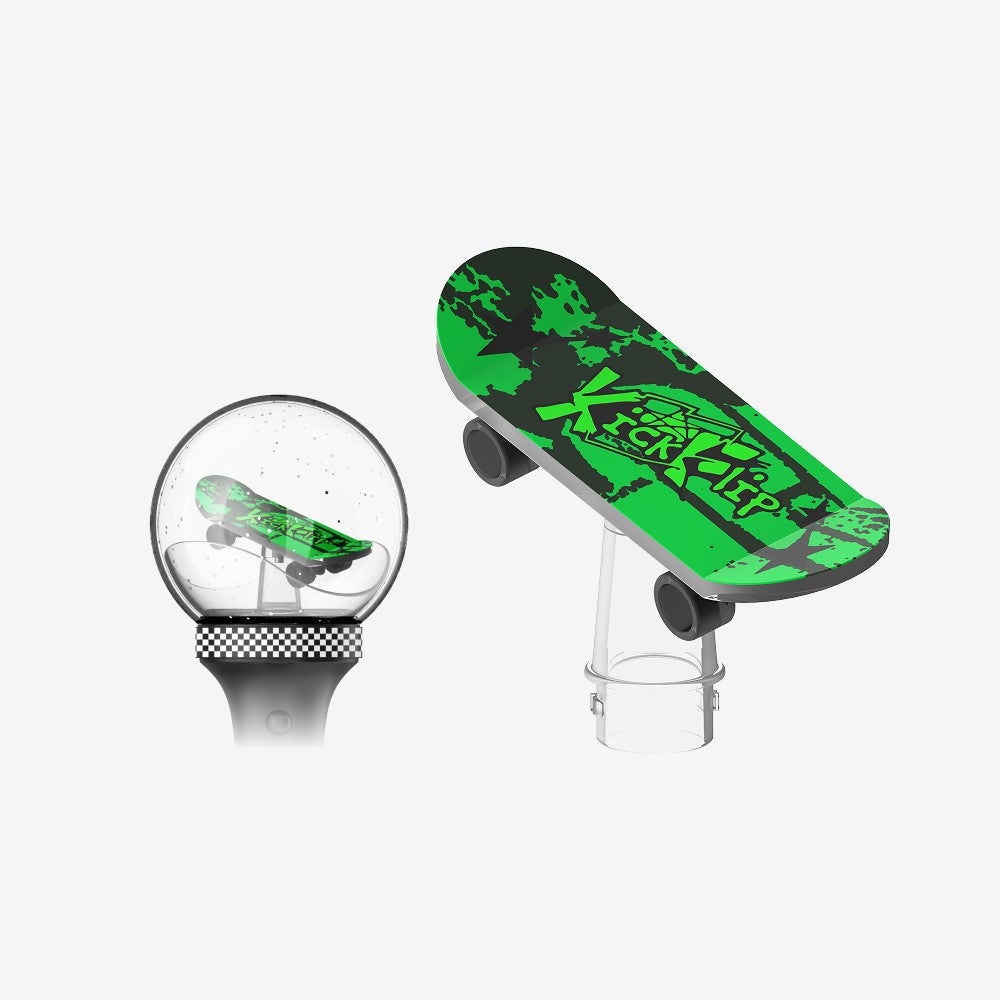 [KickFlip|كيك فليب] {Kpop} (One) KICKFLIP - Official Light Stick Custom Board 7.9 x 6 cm (KICK OFF THE WALL Pt.1 Pop-Up Store) | كيك فليب - لوحة تخصيص العصا الضوئية الرسمية 7.9 × 6 سم (متجر كيك أوف ذا وول الجزء الأول المؤقت)