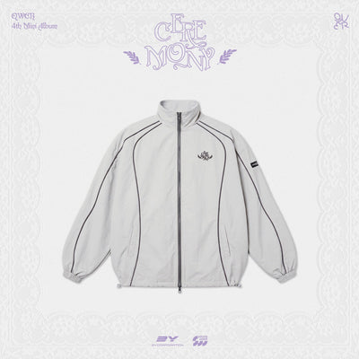 [QWER|كيو دبليو إي آر] {Kpop} (One) QWER - Windbreaker (Free Size) (4th Mini Album Pop-Up [CEREMONY]) | كيو دبليو إي آر - جاكيت واقٍ من الرياح (مقاس حر)