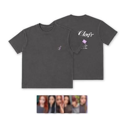 [STAYC|ستايسي] {Kpop} (One) STAYC - Short Sleeve T-Shirt + 6 Photocards (M / XL) (2026 Fan Concert Tour [STAY CLOSER]) | ستايسي - تيشيرت بأكمام قصيرة مع ٦ بطاقات صور (مقاس M / XL) (جولة حفلات الجمهور ٢٠٢٦ [ستاي كلوزر])