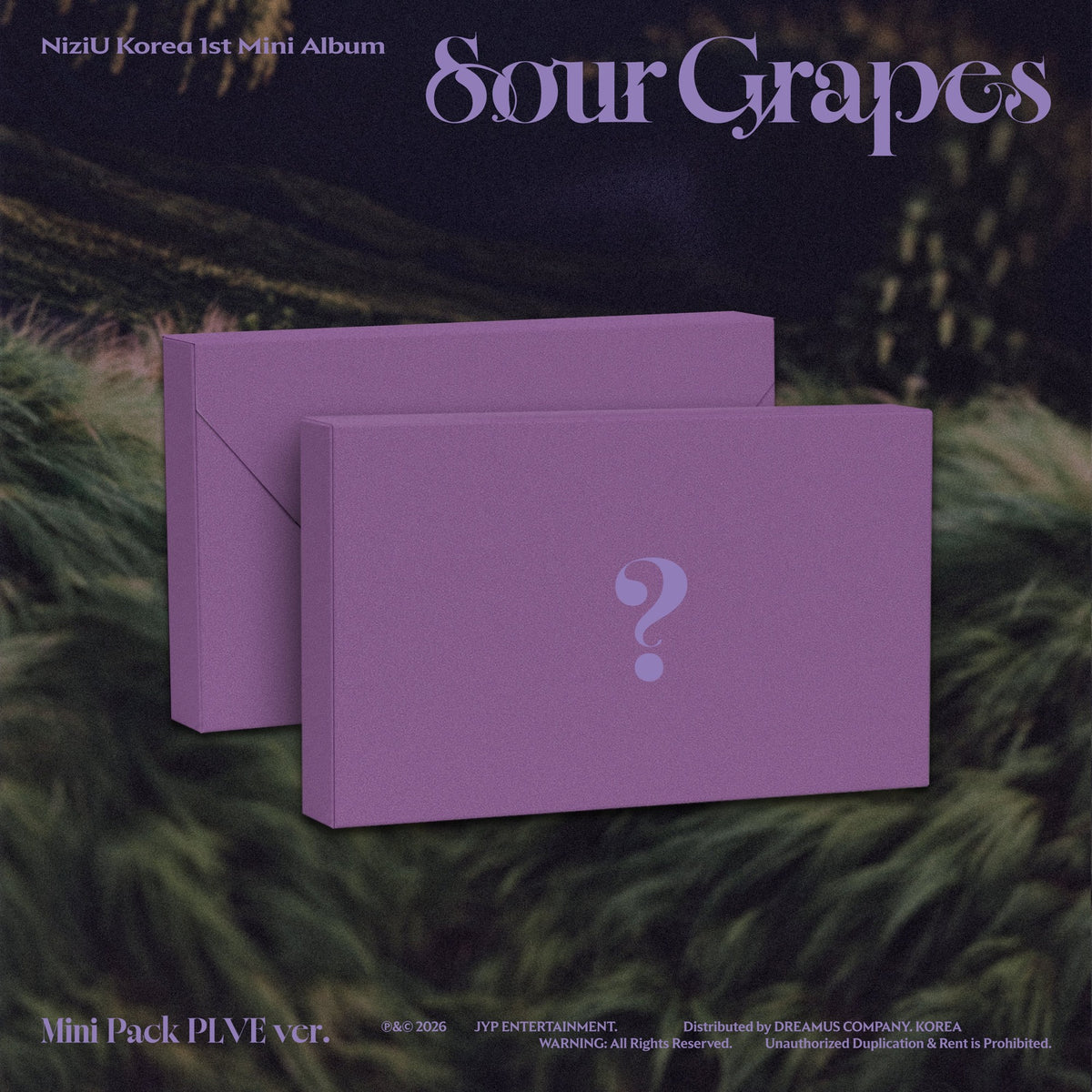 [NiziU|نيزيو] {Kpop} (One) NiziU - Korea 1st Mini Album [Sour Grapes] (Mini Pack PLVE Ver.) | نيزيو - الألبوم المصغّر الكوري الأول [ساور غرايبس] (نسخة ميني باك PLVE)