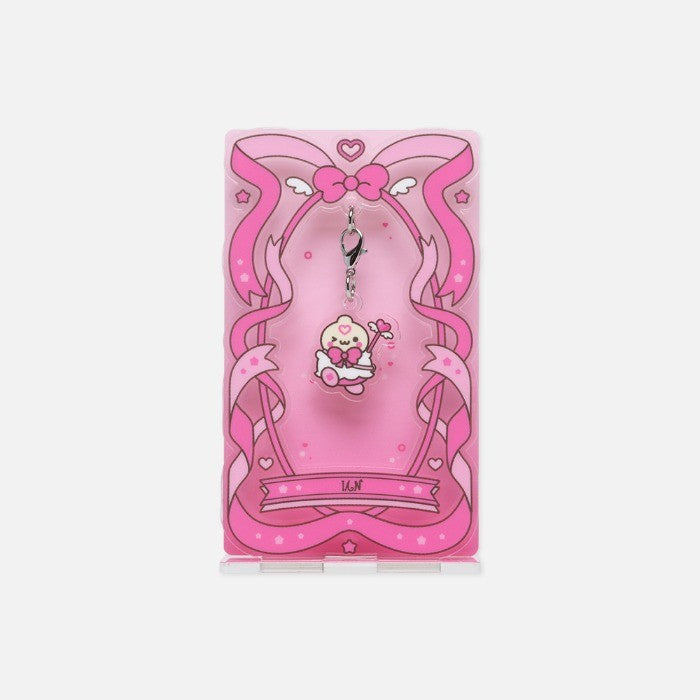 [Hearts2Hearts|هارتس تو هارتس] {Kpop} (One) HEARTS2HEARTS - Magical Acrylic Stand [ICONIC HEART] | هارتس تو هارتس - ستاند أكريليك