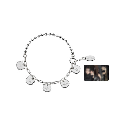 [MEOVV|ميياو] {Kpop} (Set) MEOVV - Surgical Steel Bracelet 1.2 x 19 cm + 5 Photocards (BITE NOW Pop-up) | ميياو - إسوارة من الفولاذ الجراحي + 5 بطاقات صور (متجر BITE NOW المؤقت)