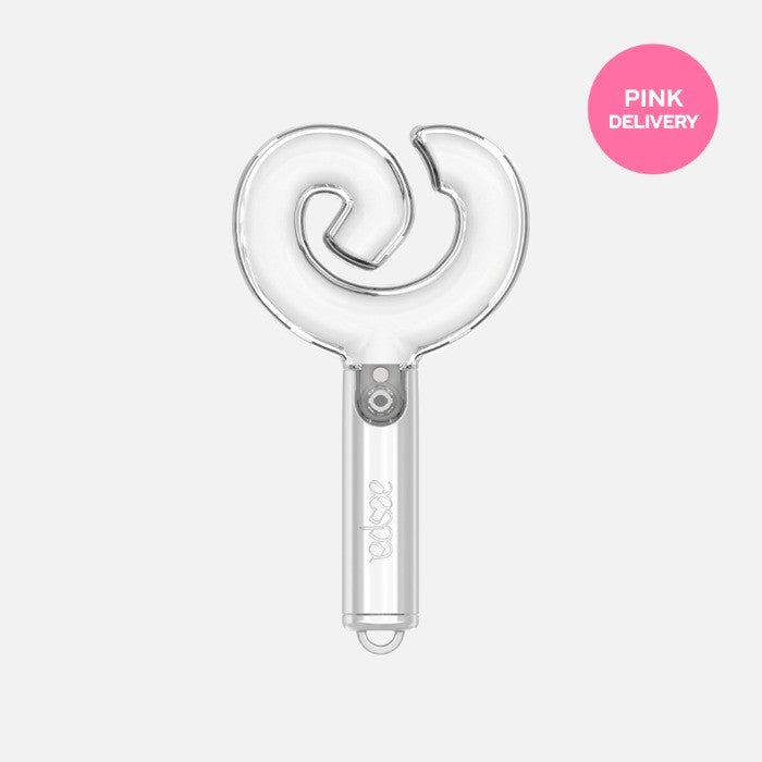 [aespa|إسبا] {Kpop} (One) aespa - Mini Fanlight Keyring Ver.2 6.2 x 1.65 x 11.1 cm | إسبا - ميدالية مفاتيح مضيئة صغيرة (النسخة الثانية) ٦٫٢ × ١٫٦٥ × ١١٫١ سم