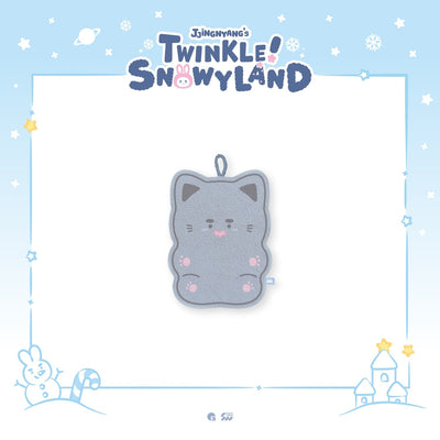 [ONEW|أونيو] {Kpop} (One) ONEW - JJINGNYANGS Hand Towel JJING-MEOK approx. 15.7 x 21 cm (Pop-up [JJINGNYANG'S TWINKLE! SNOWYLAND]) | أونيو - منشفة يد جينغموك نحو ١٥٫٧ × ٢١ سم (بوب أب [جينغنيانغز تويكل! سنويلاند])