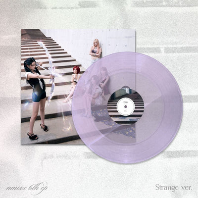 [NMIXX|إن ميكس] {Kpop} (One) NMIXX - The 6th EP [Strange Muse] (LP Ver.) | إن ميكس - الألبوم المصغّر السادس [Strange Muse] (نسخة الأسطوانة)