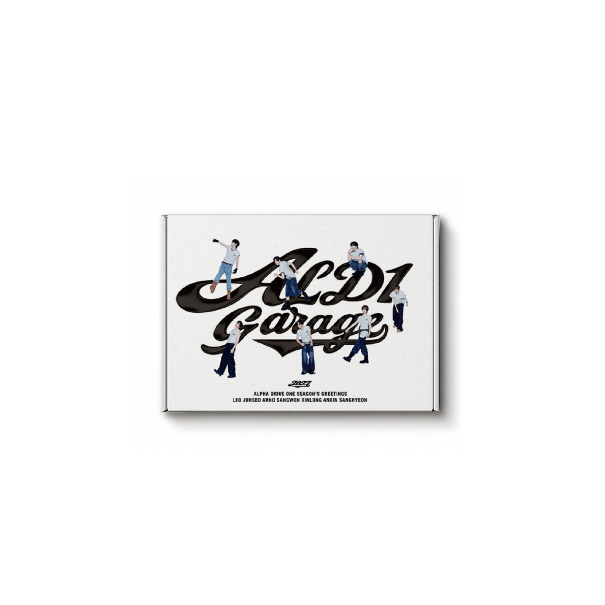 [ALPHA DRIVE ONE|ألفا درايف ون] {Kpop} (Set) ALPHA DRIVE ONE - 2027 Season's Greetings [ALD1 GARAGE] (Desk Ver.) | ألفا درايف ون - تهاني الموسم 2027 [ALD1 GARAGE] (نسخة المكتب)