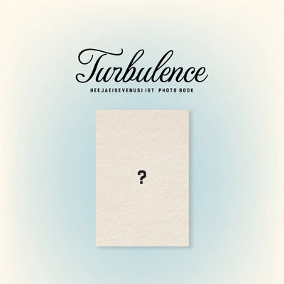 [SEVENUS|سفن أس] {Kpop} (Set) HEEJAE (SEVENUS) - 1st Photo Book [Turbulence] 160 x 220 mm, 56p + Mini Poster + 3 Photocards | سفن أس هيجيه - كتاب الصور الأول [Turbulence] ١٦٠ × ٢٢٠ مم، ٥٦ صفحة + ملصق مصغّر + ٣ بطاقات صور