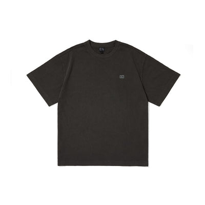 [ENHYPEN|انهايبن] (One) ENHYPEN - Brand Renewal S/S T-Shirt (Dark Grey, Unisex M / L) | انهايبن - تي شيرت قصير الأكمام من مجموعة تجديد الهوية (رمادي داكن، للجنسين مقاس M / L)