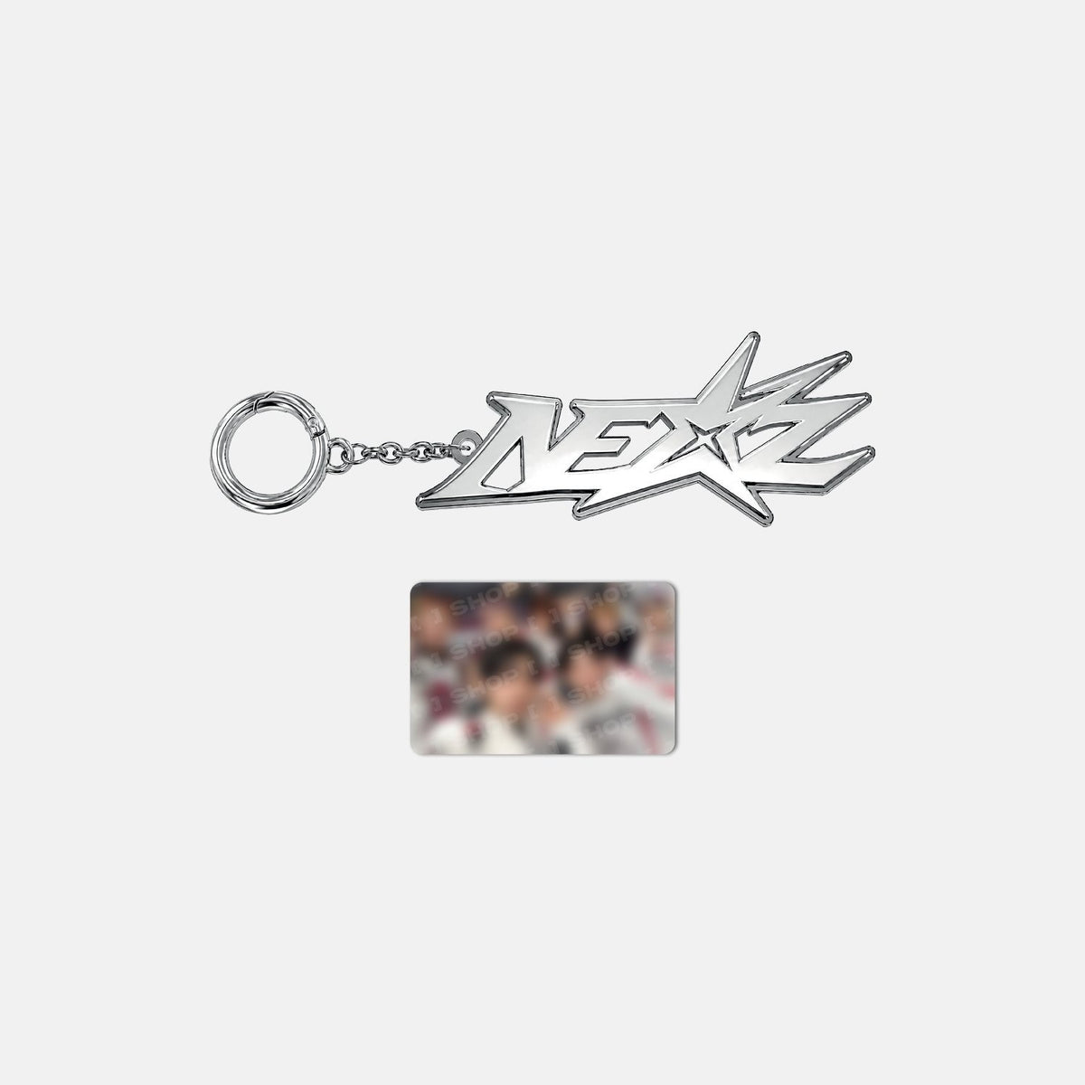 [NEXZ|نيكسز] {Kpop} (Set) NEXZ - Metal Logo Keyring, Charm 8 x 3 cm + Photo Card (NEXZ 1ST ASIA TOUR <SAUCIN' THE WORLD>) | نيكسز - ميدالية مفاتيح معدنية بشعار الفرقة 8 × 3 سم + بطاقة صور