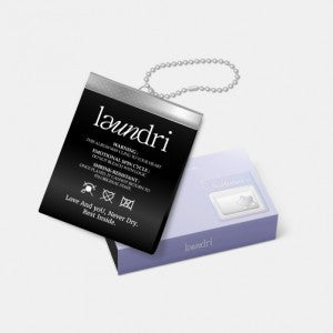 [MOON BYUL|مون بيول] {Kpop} (One) MOON BYUL (MAMAMOO) - 4th Mini Album [laundri] (Softener Ver.) 9.45 x 6.05 x 1.6 cm | مون بيول (مامامو) - الألبوم المصغّر الرابع [لاوندري] (نسخة المنعّم) ٩٫٤٥ × ٦٫٠٥ × ١٫٦ سم