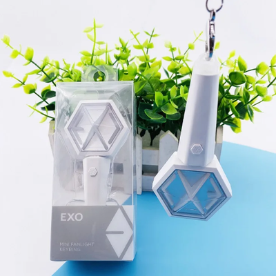 [EXO|أكسو] تسليم فوري - لايت ستيك اكسو ميني الاصلي يصلح مداليا لحقيبتك مفتاحك | (ONE) EXO - MINI FANLIGHT KEYRING (Copy)