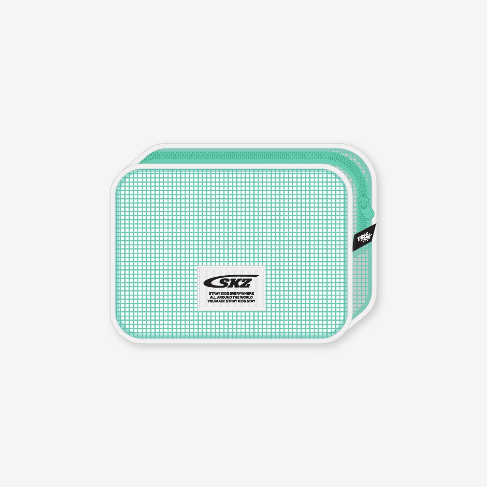 [Stray Kids|ستراي كيدز] (One) STRAY KIDS - Mesh Pouch 19x14x6 cm (THIS & THAT Pop-up Store) | ستراي كيدز - حقيبة شبكية 19×14×6 سم (متجر «ذيس آند ذات» المؤقت)