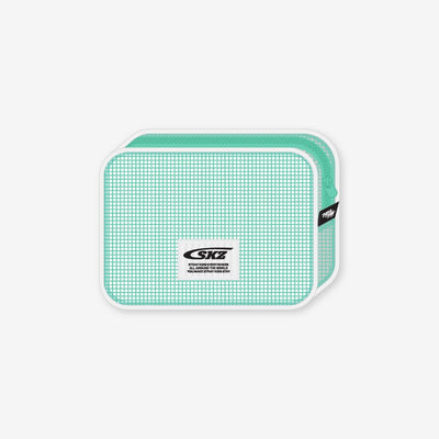 [Stray Kids|ستراي كيدز] (One) STRAY KIDS - Mesh Pouch 19x14x6 cm (THIS & THAT Pop-up Store) | ستراي كيدز - حقيبة شبكية 19×14×6 سم (متجر «ذيس آند ذات» المؤقت)