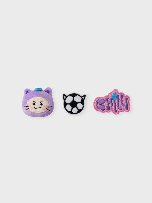 (SET) TRUZ CHILLI ARTIST DOLL BADGE SET
