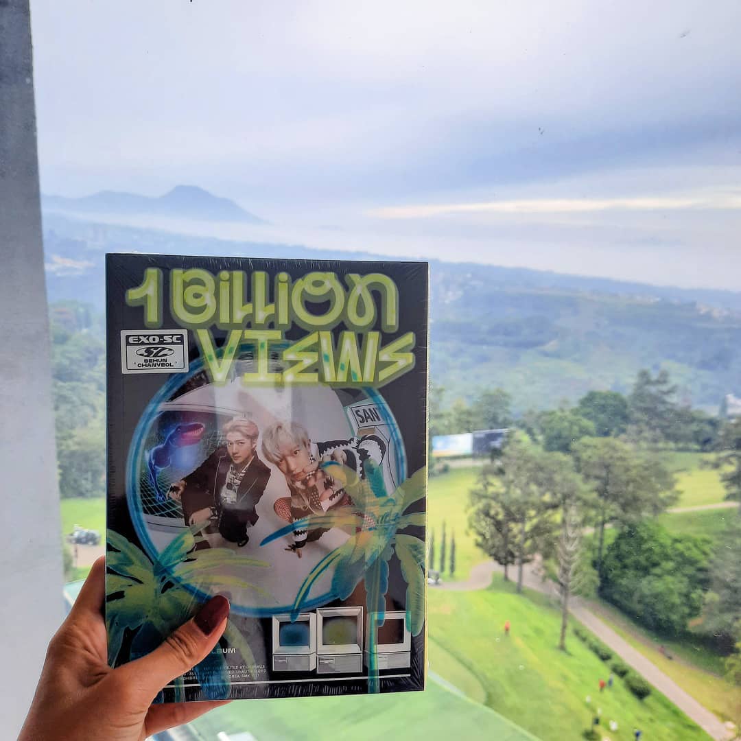 (One) [Random Version] EXO-SC -1st Album : A Billion Views  SEHUN CHANYEOL البوم بليون مشاهد لفرقه اكسو اختار البوم 