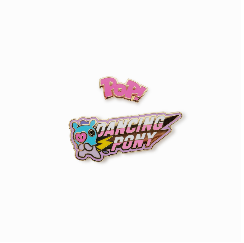 BT21 WAPE Badge set (2 pieces) بروش او دبوس من قطعتين زين بها قميصك او طرف جينز او حقيبتك لشخصيات بي تي اس