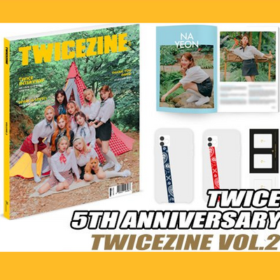(One) TWICE - 03 TWICEZINE VOL.2 : 5TH ANNIVERSARY MD |  البوم للفرقه محبوبه مع حامل جوال وسيت كارت عدد2 مع اطار لوضعهم وحفظهم