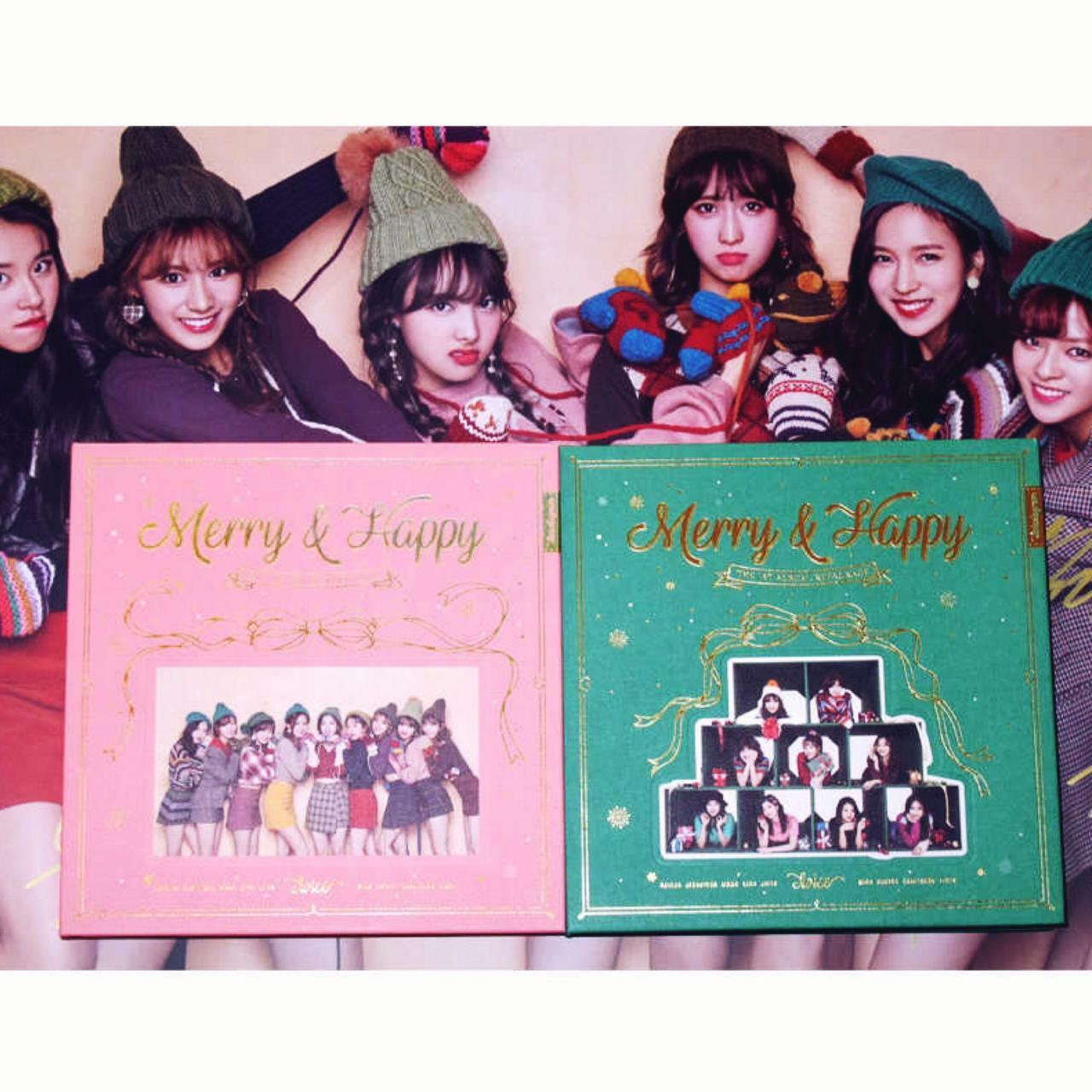 Copy of   (ONE)[Random Ver.] Twice Kpop  - Merry & Happy |تسليم فوري ..نسختين ... ميري  وهبي  اختار مع بوستر 