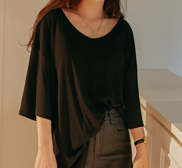 شيرت هيروين لقيلولتك ببلوزة للرقبة | (ONE) [SHIRT] Hiroin Napping U Neck Blouse