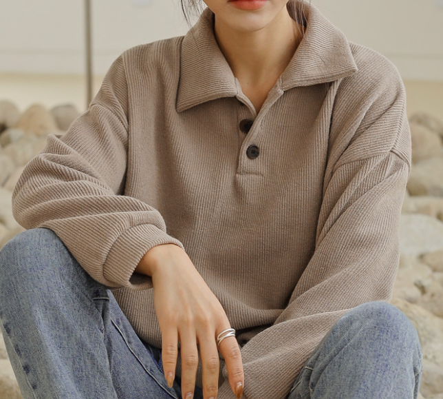 جديد مجموعة 2022 | (ONE) [SWEATER] Nilo Golgi Button Collar MTM